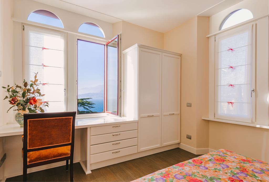 Villa Monti ヴァレンナ 部屋 写真