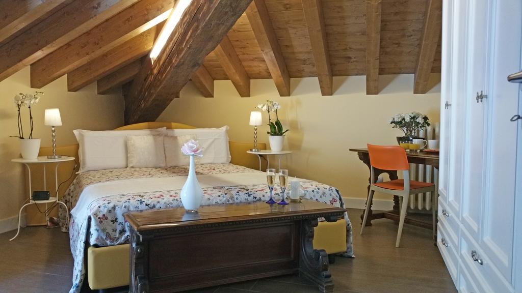 Villa Monti ヴァレンナ エクステリア 写真